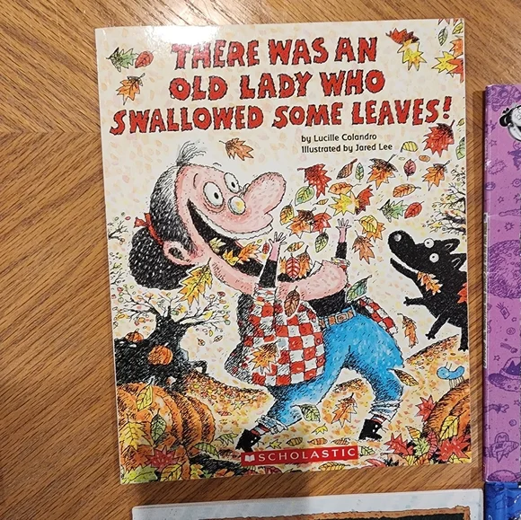 "There Was An Old Lady " Book Bundle - Picture 6 of 16